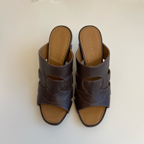 Tahari Brown Leather open Toe Sandals/ clogs - Picture 4 of 14